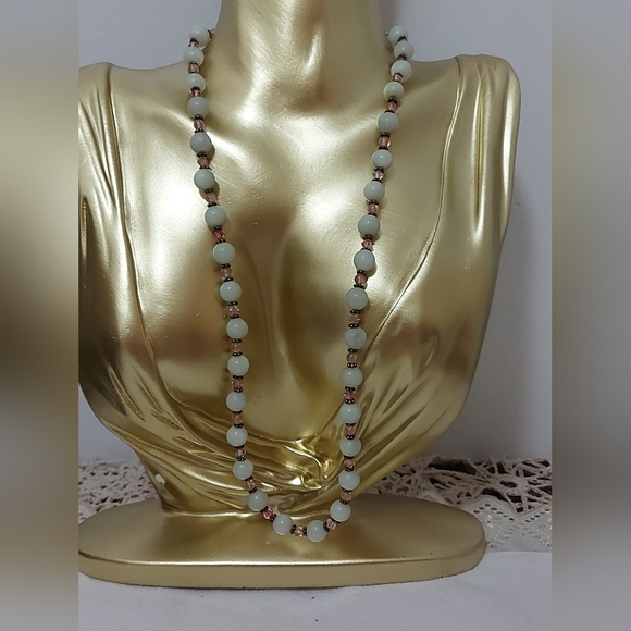 White Jade and Rose Quartz,  Beaded Necklace, 925 Silver Clasp - Picture 4 of 5